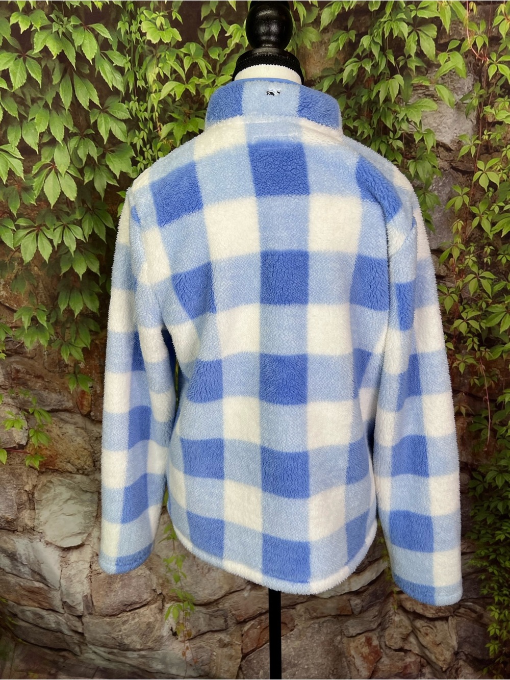 VINEYARD VINES Preppy Blue and White Plush Buffalo Check Quarterzip Pullover, S - Picture 9 of 13